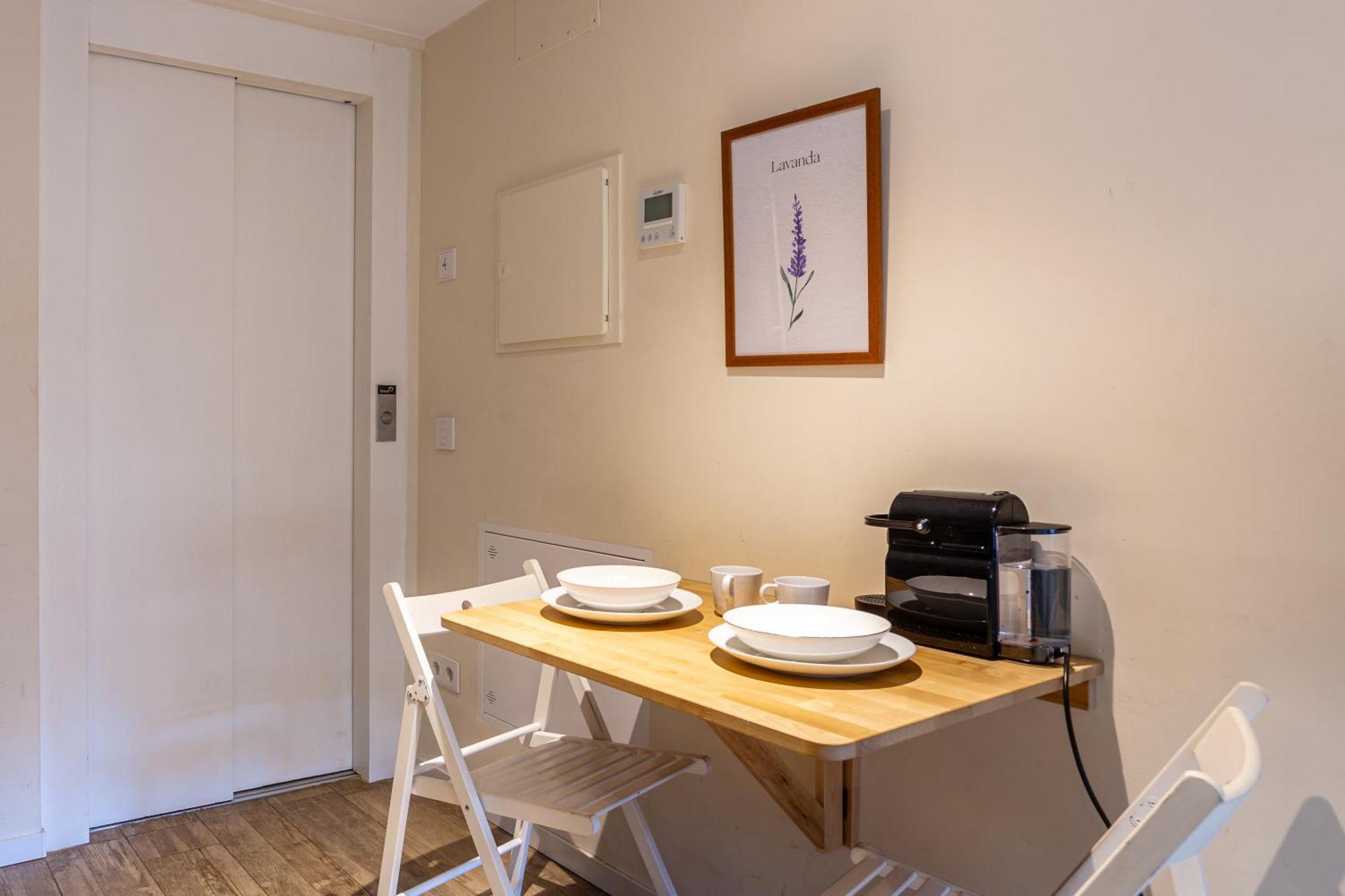Apt 4 Lavanda Херона Екстериор снимка